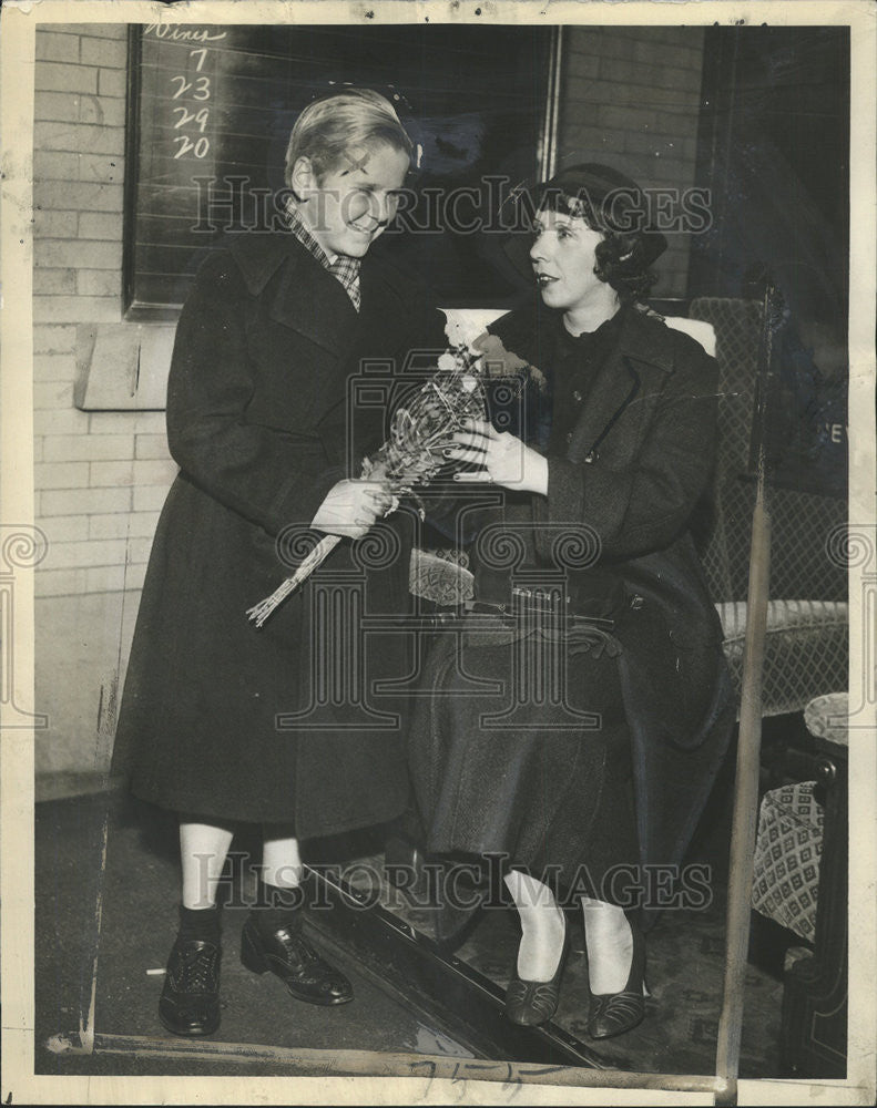 1934 Press Photo Jackie Cooper Mabel Cooper Bigelow La Salle Street - Historic Images