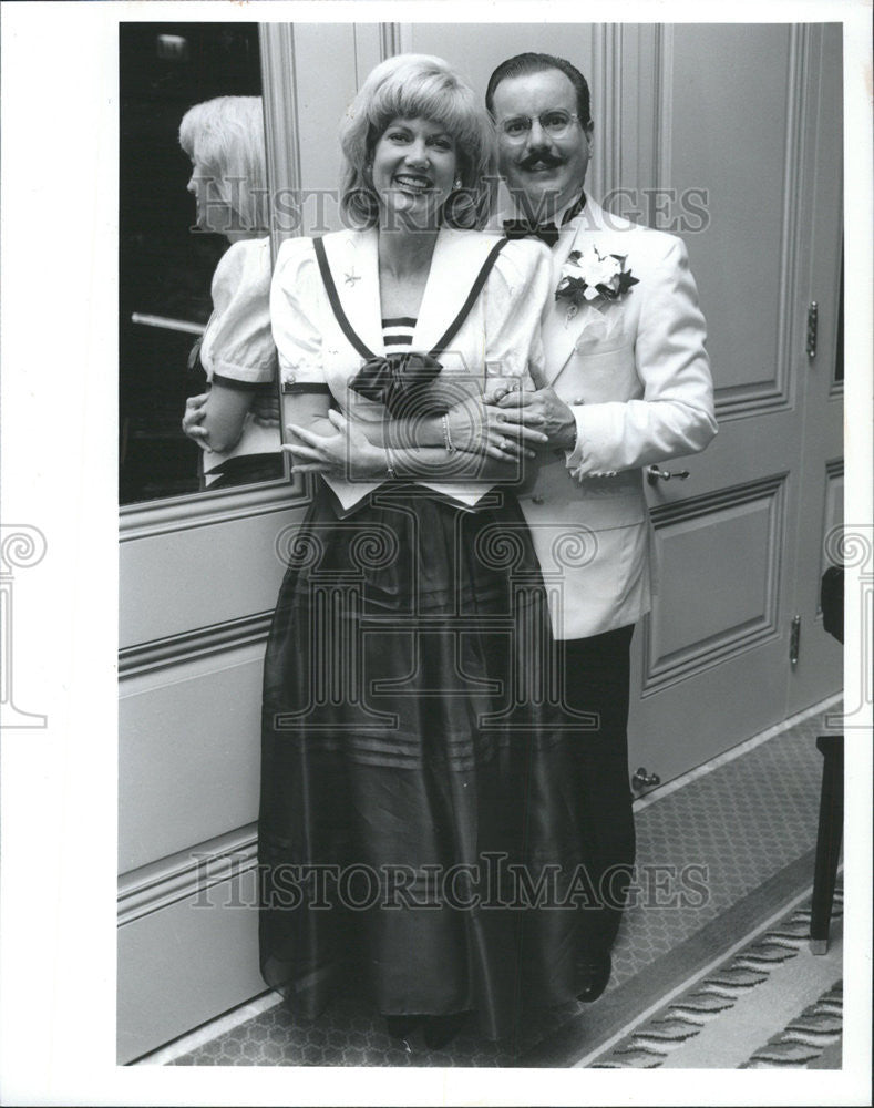 1993 Press Photo WLS TV Janet Davies Tiffany Wally Steiner film star entertainer - Historic Images