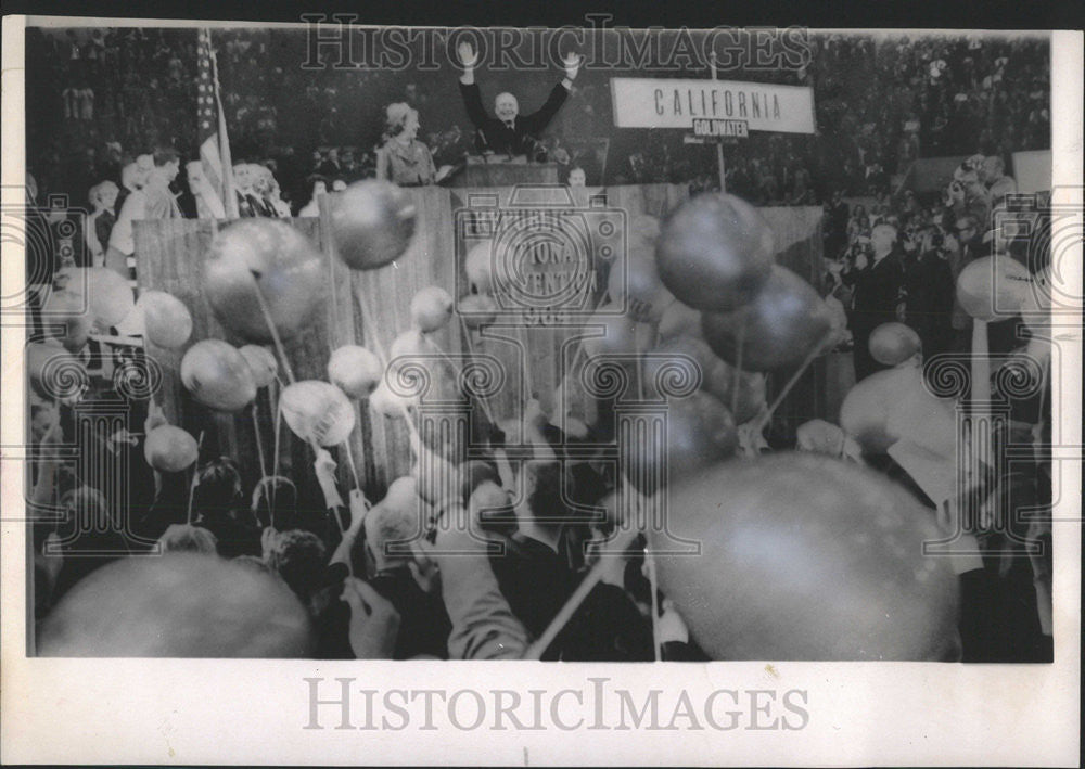 1964 Press Photo President Dwight Eisenhower GOP convention delegate ovation - Historic Images