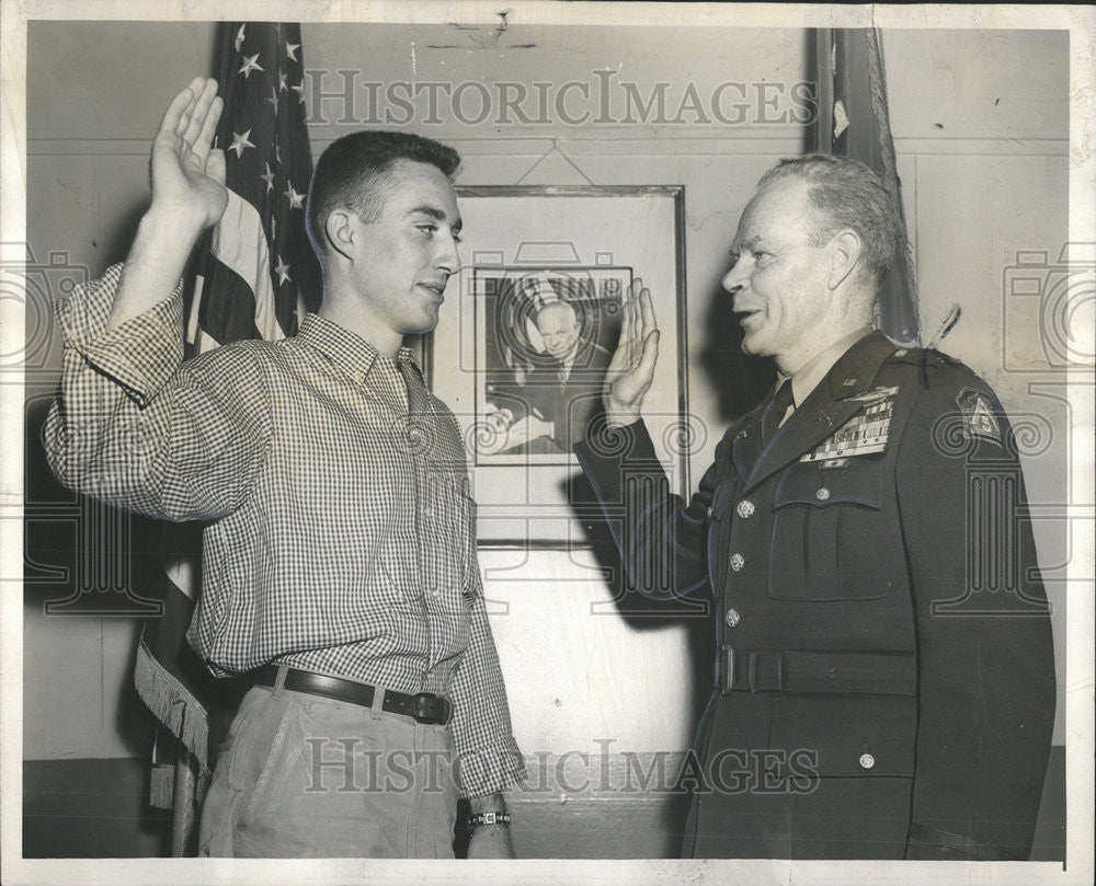 1951 Press Photo Earl Eisenhower president Alexander Leith Chicago officer Army - Historic Images