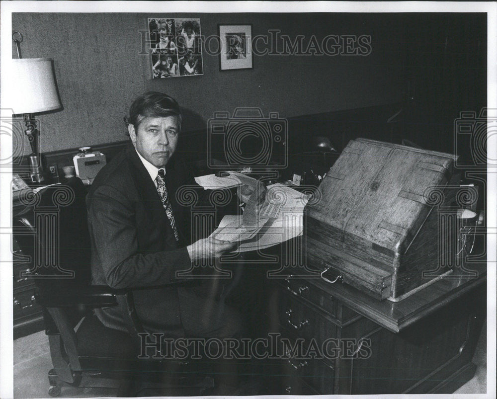1976 Press Photo Martin J. Koldyke Chicago Businessman - Historic Images