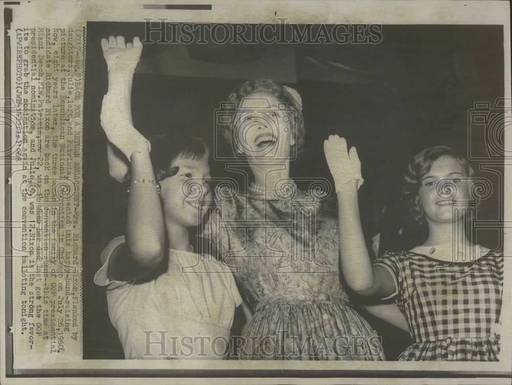 1968 Press Photo Mrs Richard Nixon, Daughters Julie and Patricia - Historic Images