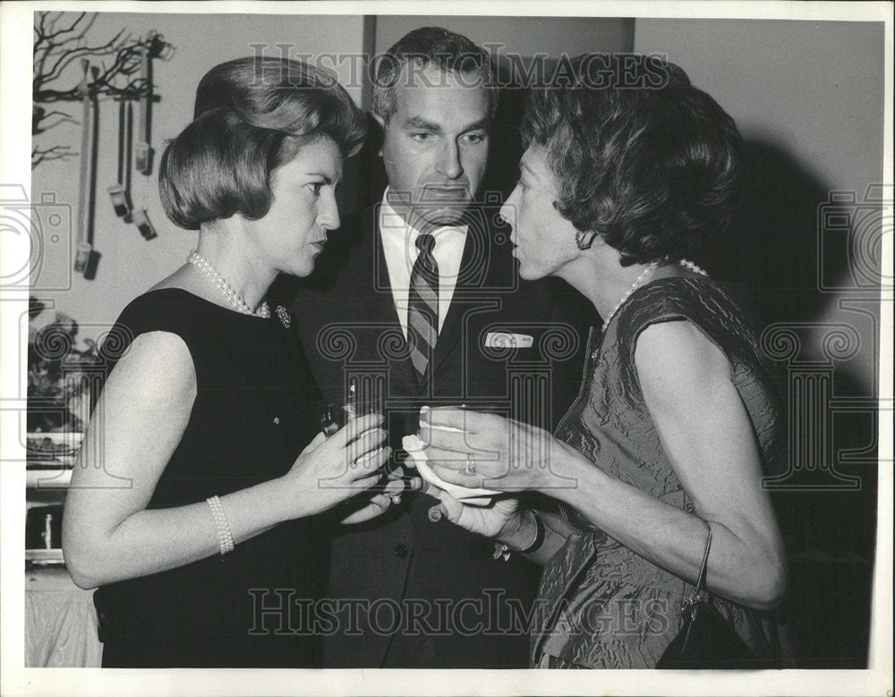 1963 Press Photo Mr and Mrs Herbert Cummings and Mrs Erudi Wolf - Historic Images
