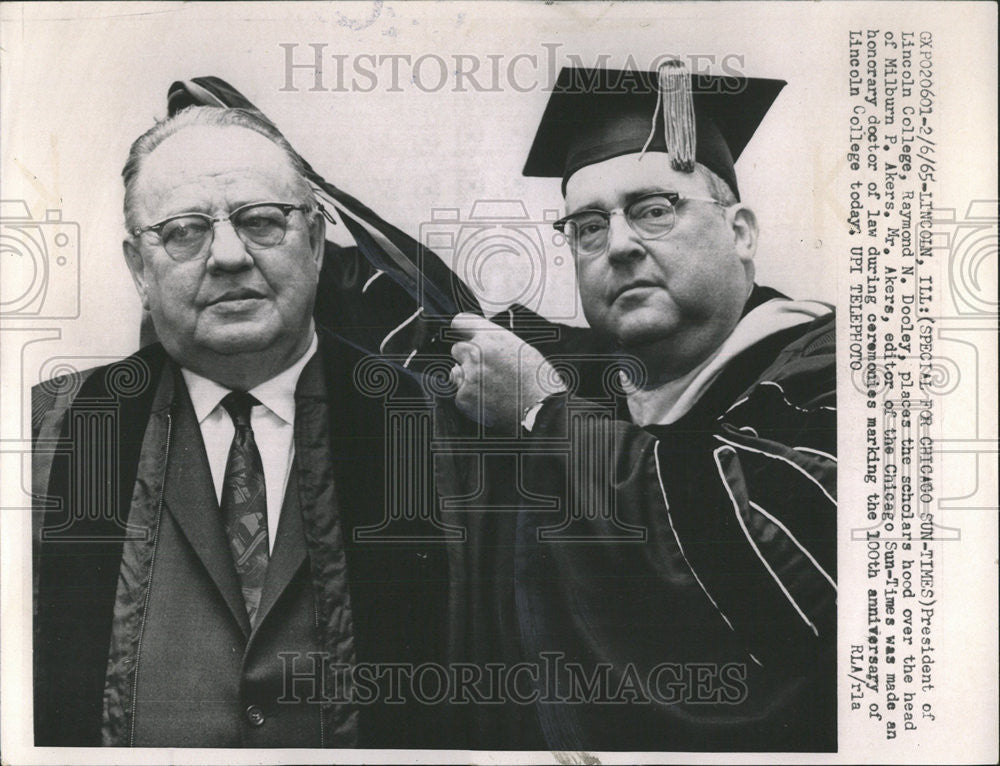 1965 Press Photo Milburn P Akers Journalist Chairman Board of Trustees Chicago - Historic Images