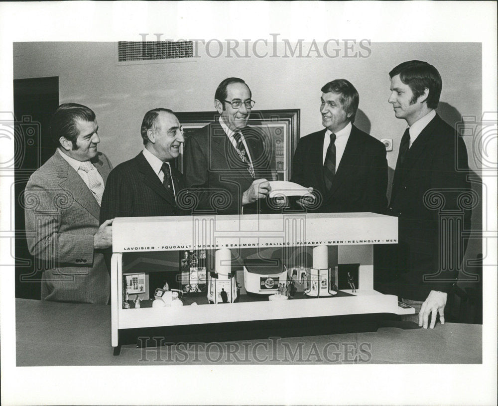 1973 Press Photo Dr. George Kearns president Chicago Dental Society - Historic Images