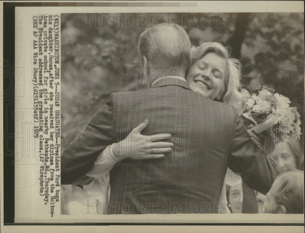 1975 Press Photo United States President Gerald R. Ford &amp; Daughter Susan - Historic Images