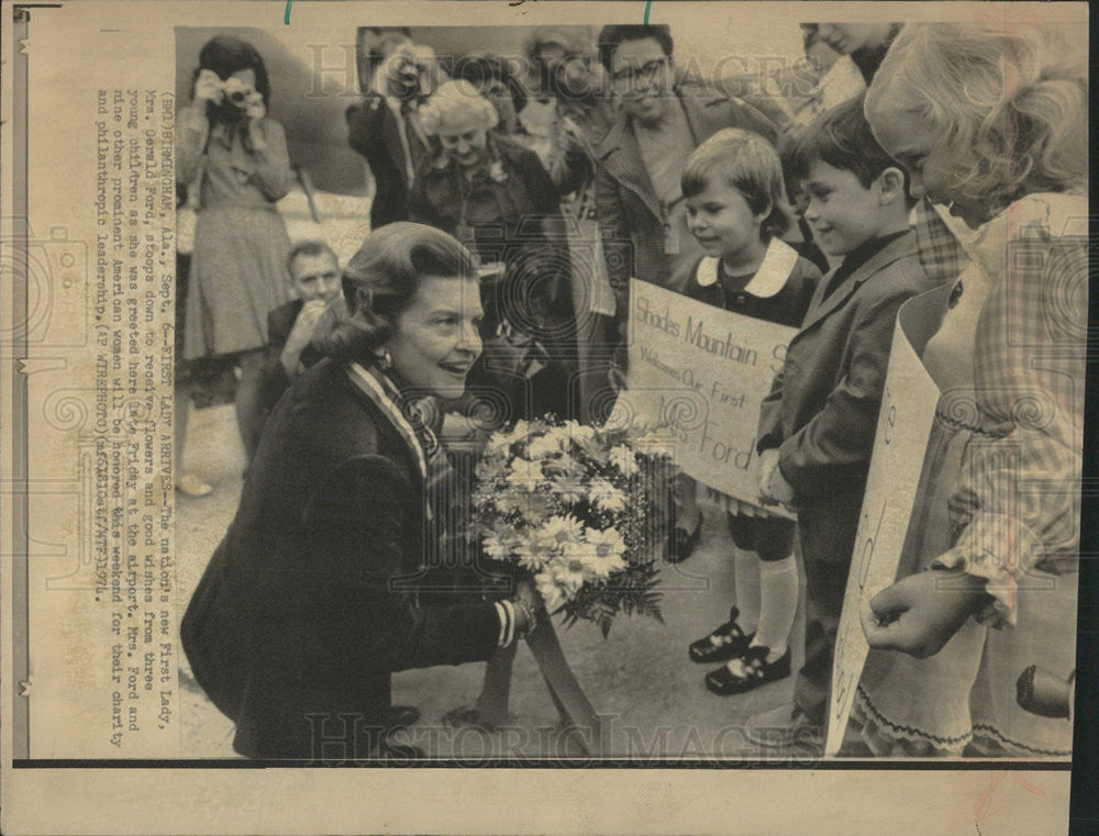 1974 Press Photo First Lady Mrs. Garald Ford - Historic Images