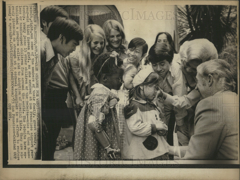 1973 Press Photo DeBolt Wendy blind Korean girl children world transplent kid - Historic Images