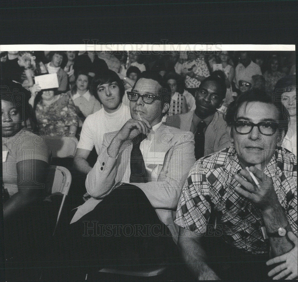 1974 Press Photo Chicago Today Photographer William Decker - Historic Images