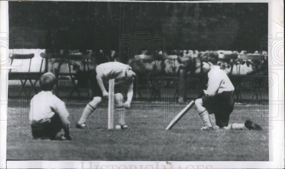 1957 Press Photo Young Prince Charles of Britain Playing Cricket - Historic Images