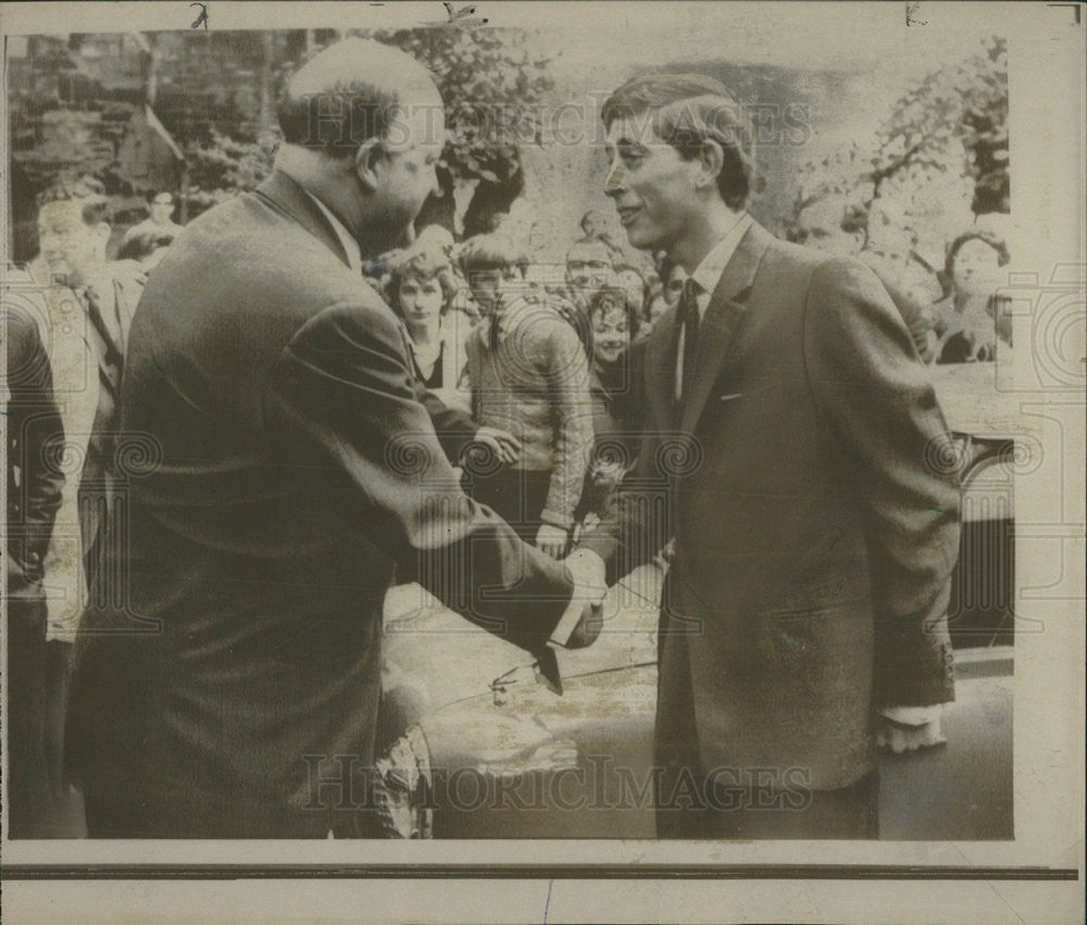 1967 Press Photo Prince Charles Britain Lord Butler Trinity College Crowd - Historic Images