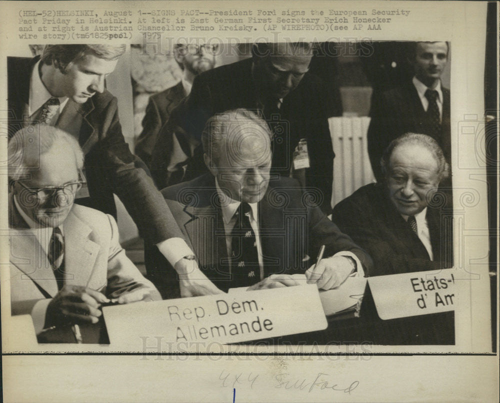 1975 Press Photo President Ford European Security Helsinki East German Erich - Historic Images