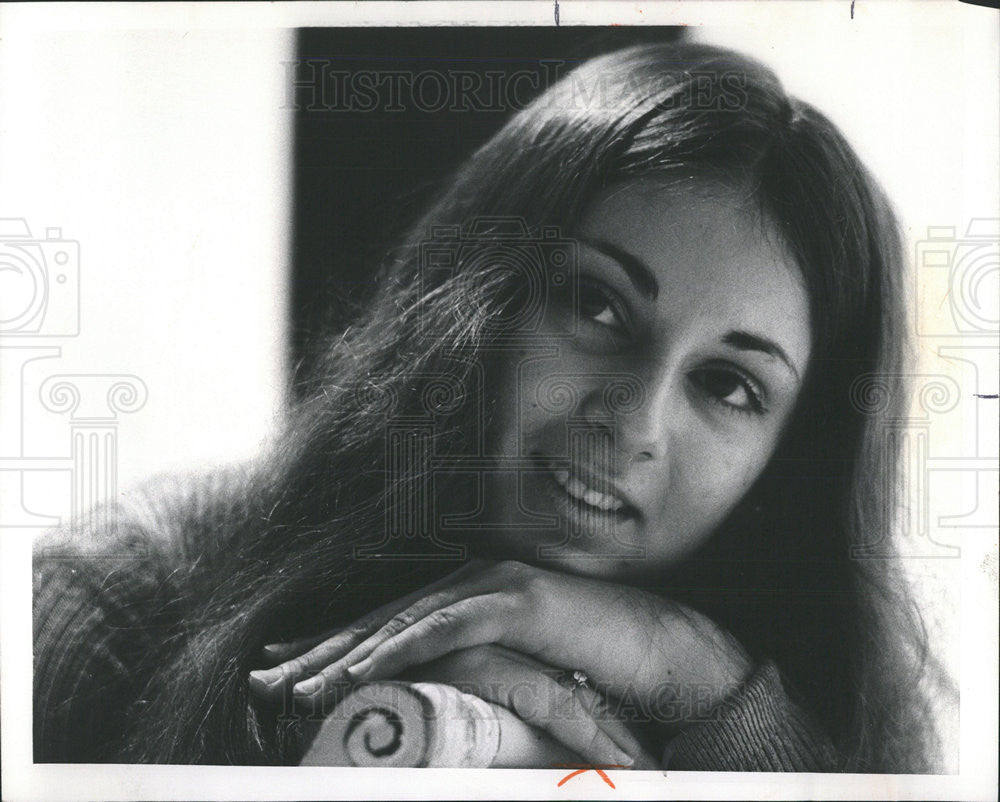 1971 Press Photo Laura Davidian Winner Sarah Siddons Society Full Year Scholar - Historic Images