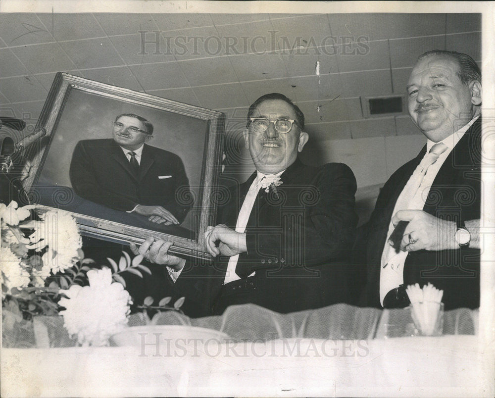 1962 Press Photo Gary Mayor George Chacharis testimonial dinner oil painting - Historic Images