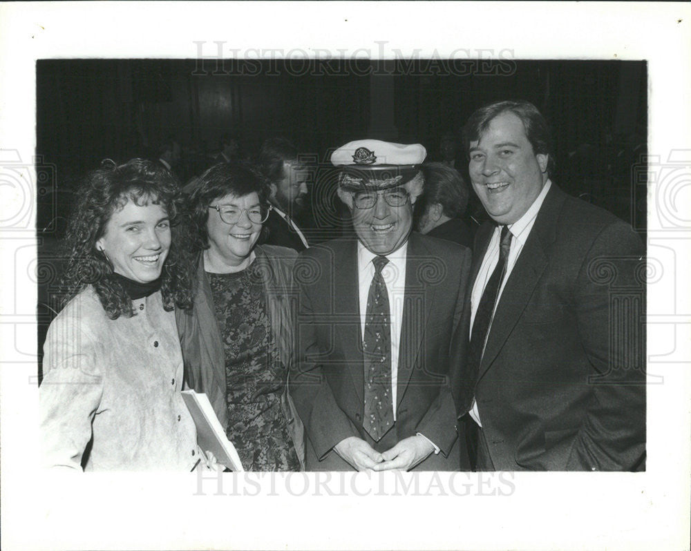 1991 Press Photo Arkansas Bill Clinton Campaigning Chicago Monday Second Time - Historic Images