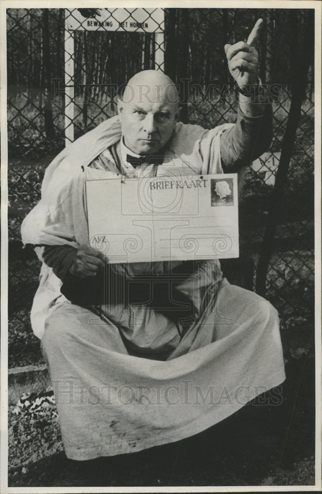 1967 Press Photo Anton Koeleman protests storage atomic warheads Holland - Historic Images