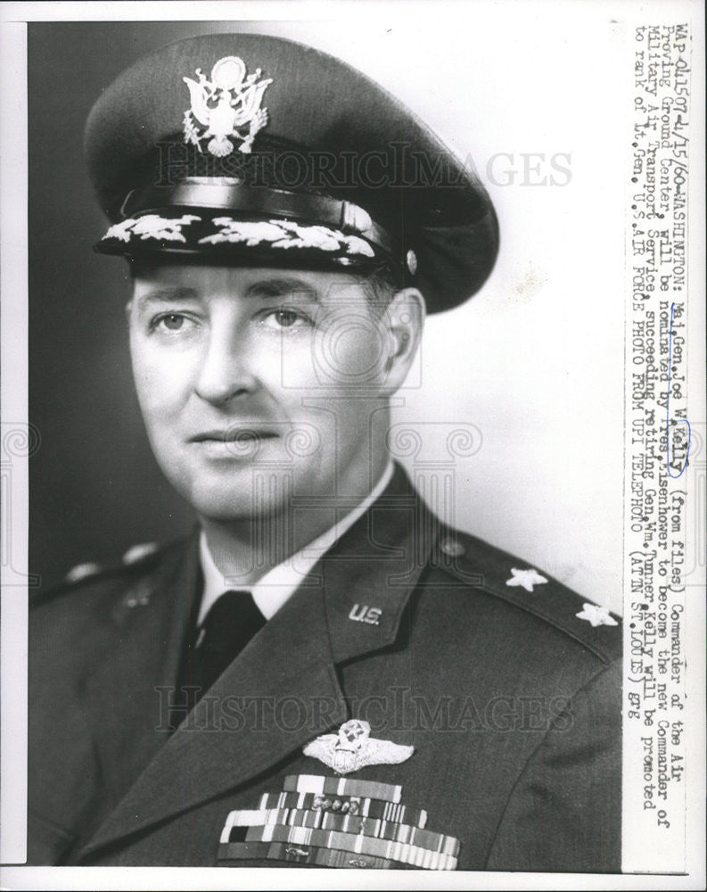 1960 Press Photo  Joe  Kelly Commander  Eisenhower Military Air Transport - Historic Images