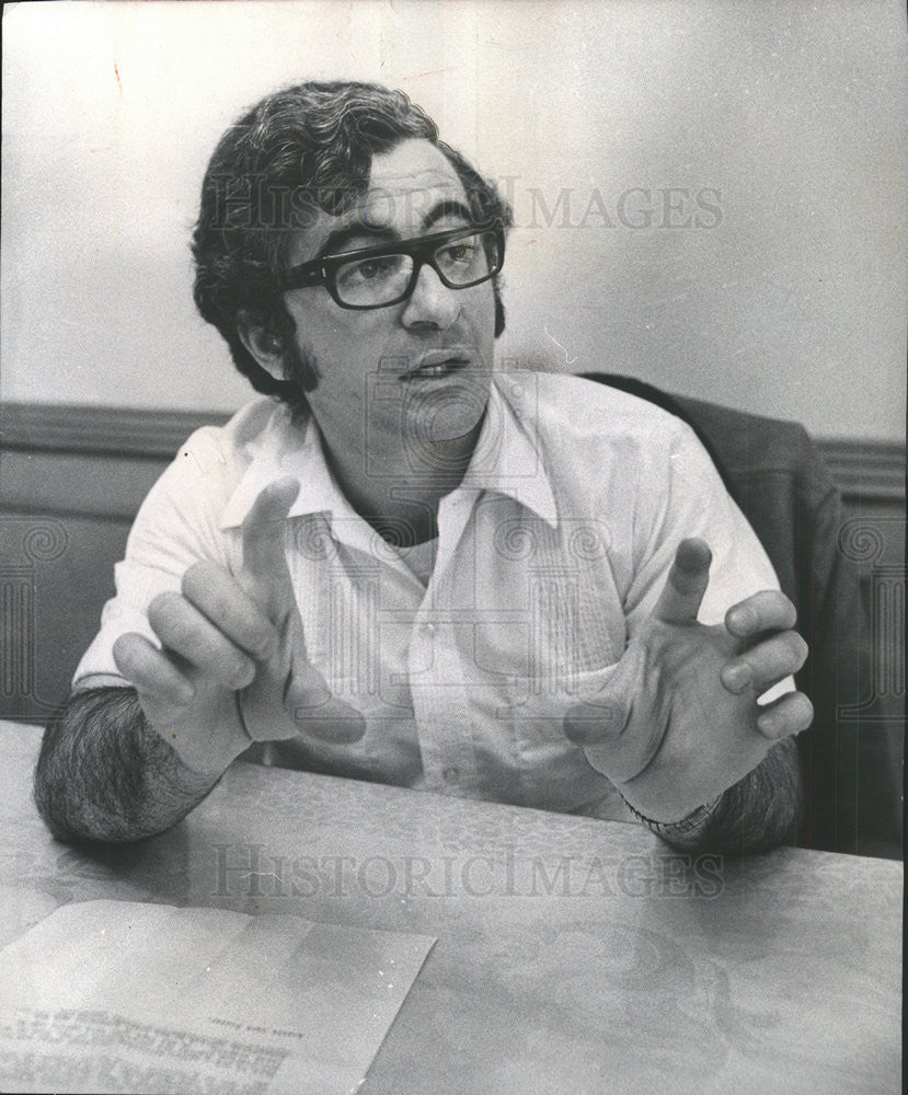 1973 Press Photo Father Jose Cruz St Aloyiusius RectoryTuley High Controversy - Historic Images