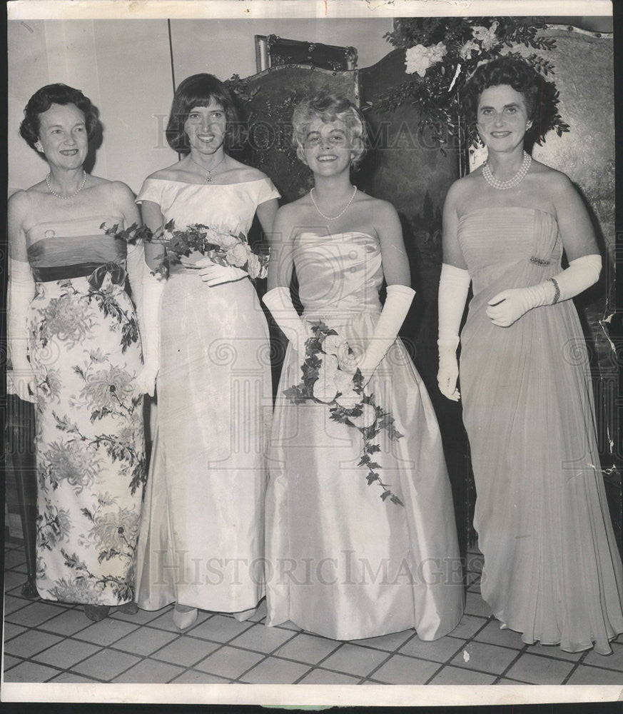 1961 Press Photo Louis Laflin, June Laflin, Jane Kennedy and Mrs. Richard Kenned - Historic Images