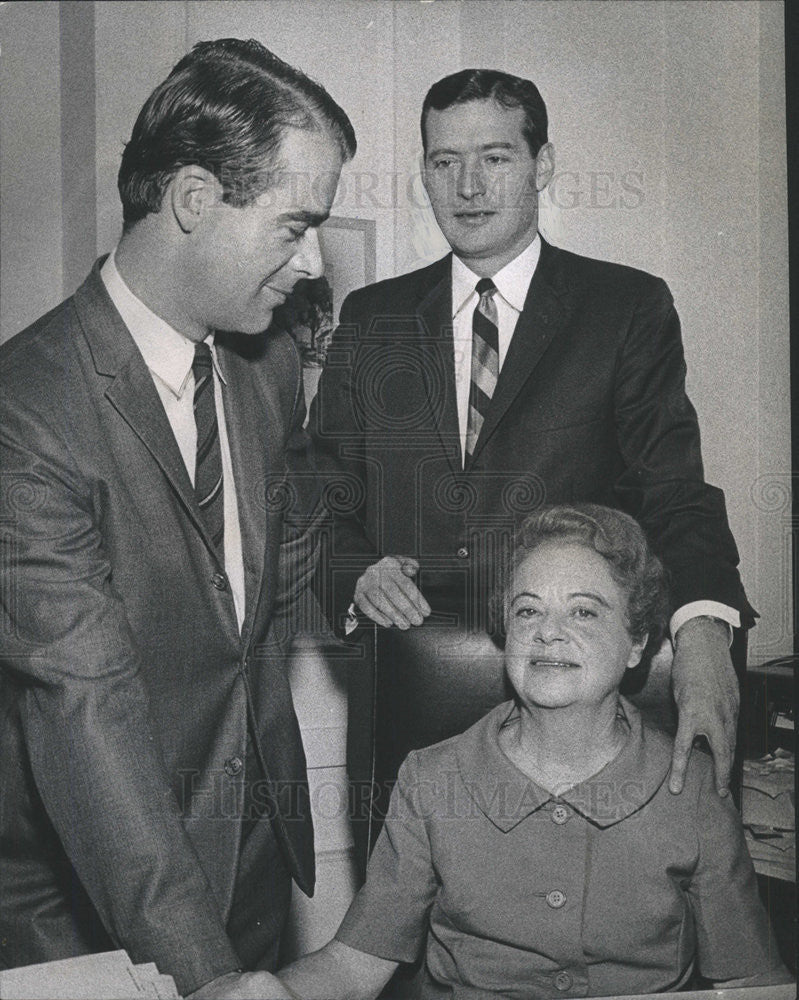 1967 Press Photo Mrs.Margaret E.Flynn and Two Sons,Donald and John can Practice - Historic Images