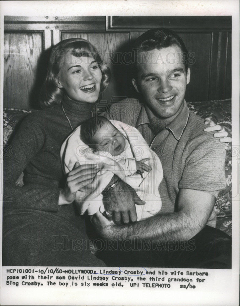 1960 Press Photo Lindsay Crosby and Wife Barbara with Their Son David Lindsay - Historic Images