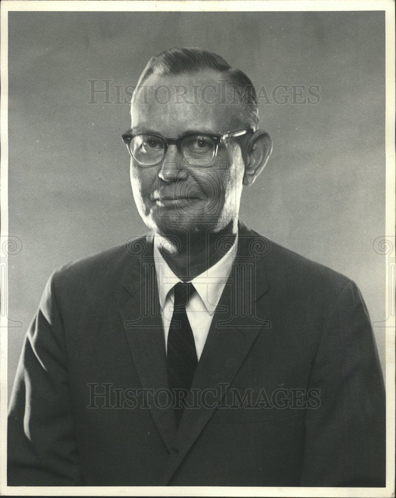 1966 Press Photo Spencer Crookes Executive Director Illinois Children Society - Historic Images