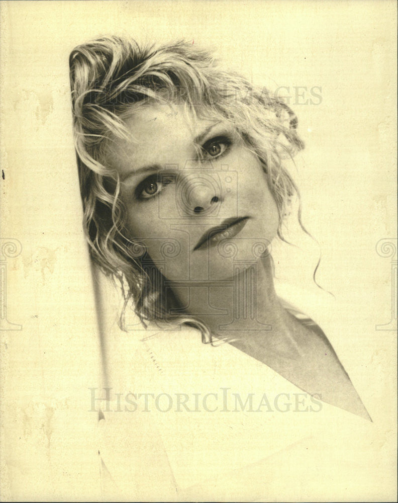 1994 Press Photo Cathy Lee Crosby - Historic Images