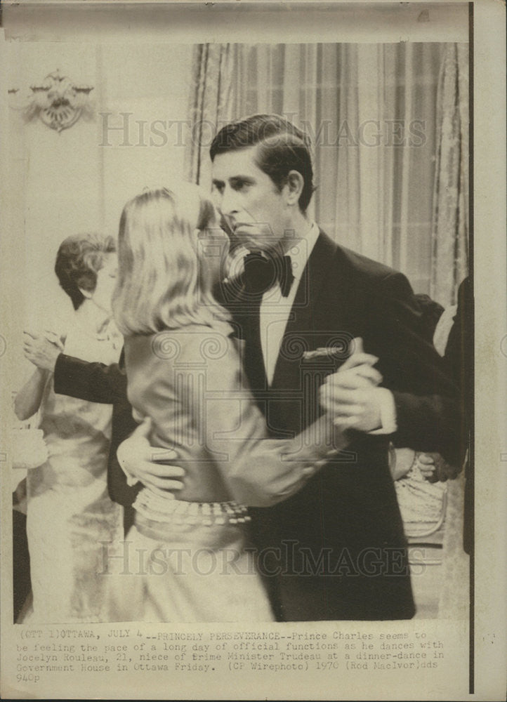 1970 Press Photo Prince Charles dancing with Jocelyn Rouleau at dinner dance - Historic Images