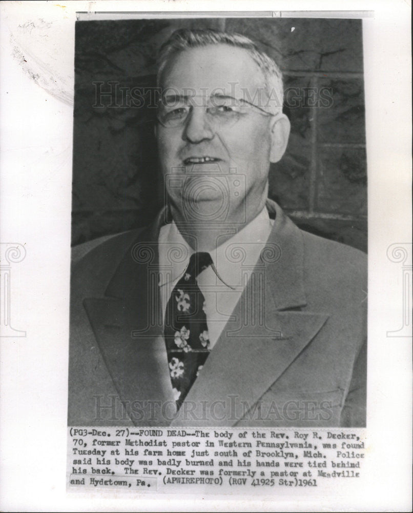 1961 Press Photo Rev. Roy R Decker Methodist Pastor in Western Pennsylvania. - Historic Images