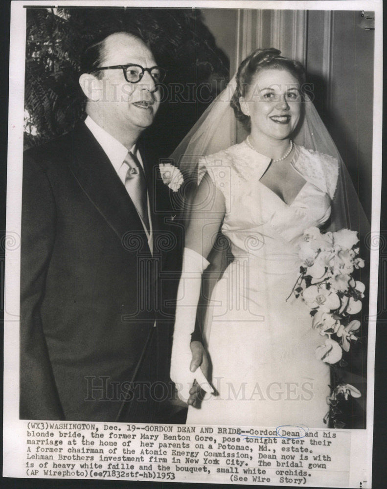 1953 Press Photo Gordon Dean blonde bride former Mary Benton Gore - Historic Images