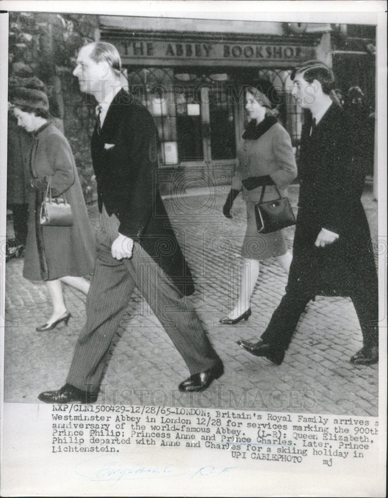 1965 Press Photo Queen Elizabeth, Prince Philip; Princess Anne Prince Charles - Historic Images