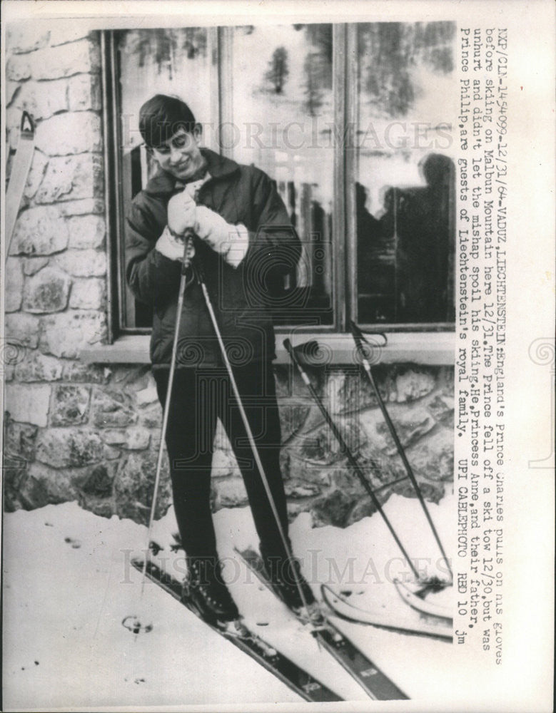 1964 Press Photo Prince Charles ready to ski on Malburn Mountain - Historic Images