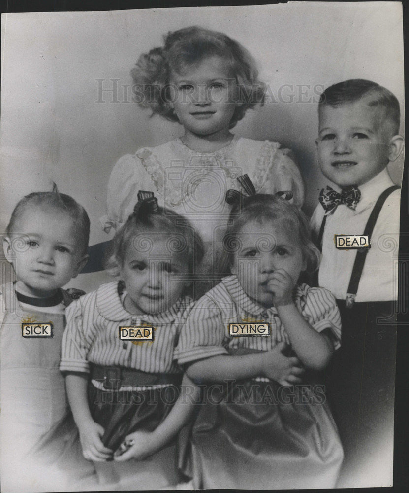 Press Photo Eugene Mary Margaret  Buddy Carol Ann Alive Child Family - Historic Images