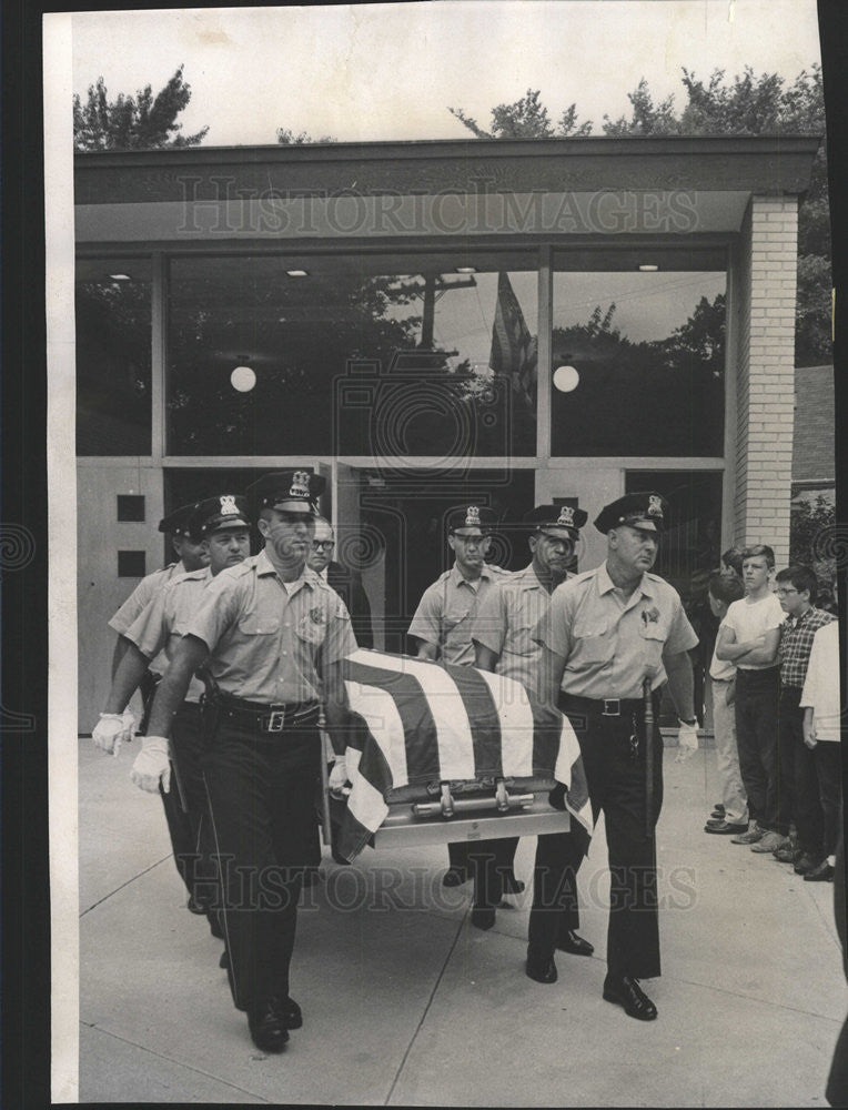 1965 Press Photo Sergeant Charles Eicherst&#39;s Funeral - Historic Images