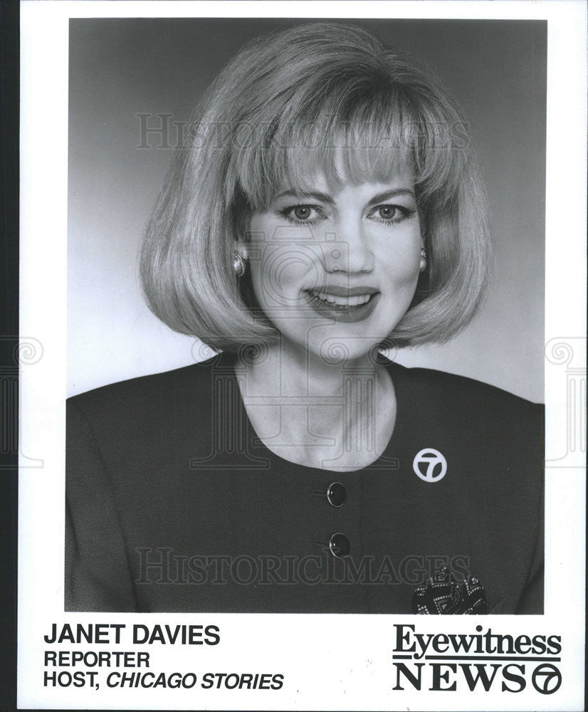 1994 Press Photo Janet Davies, Reporter.  Host, &quot;Chicago Stories&quot; - Historic Images