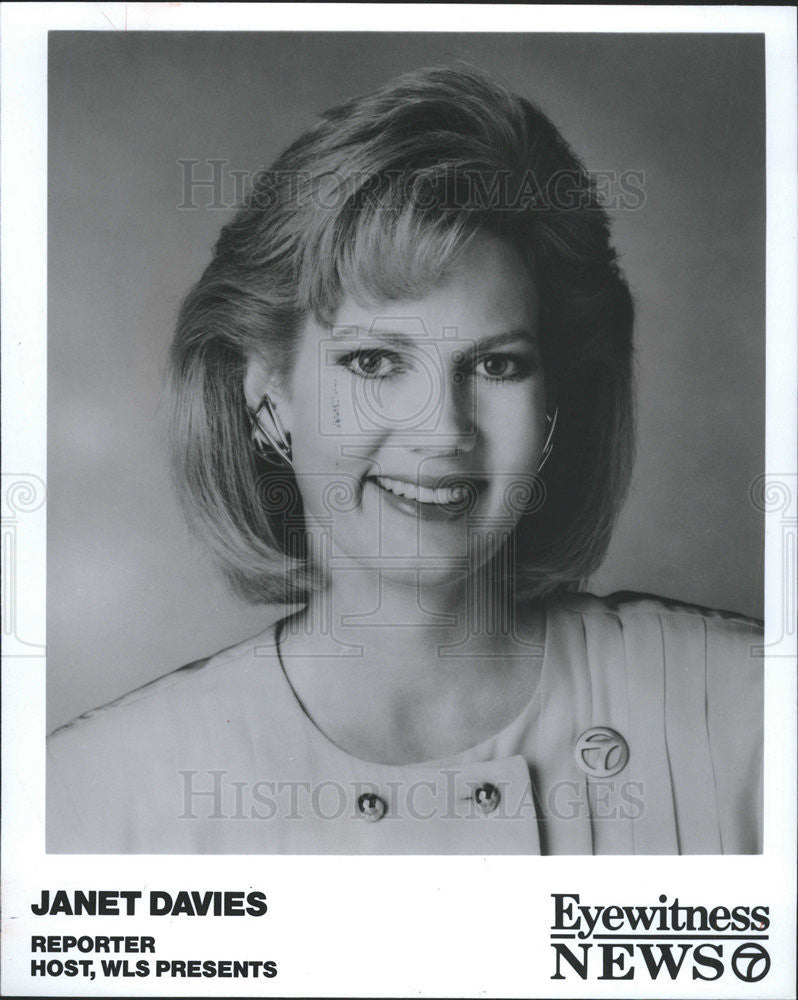 1992 Press Photo Host and Reporter Janet Davies - Historic Images