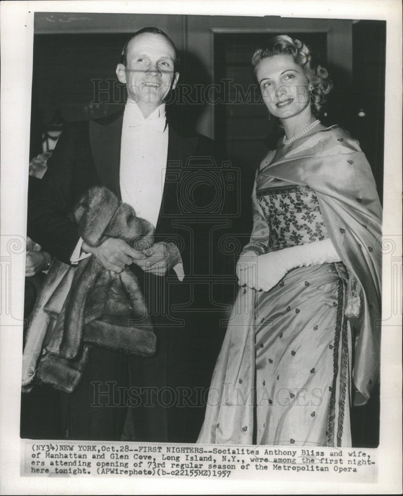 1957 Press Photo Socialites Anthony Bliss and wife at the Metropolitan Opera - Historic Images