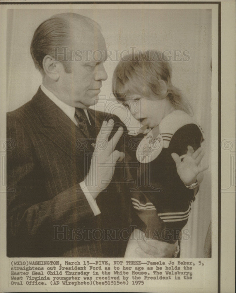 1975 Press Photo President Gerald R Ford White House - Historic Images