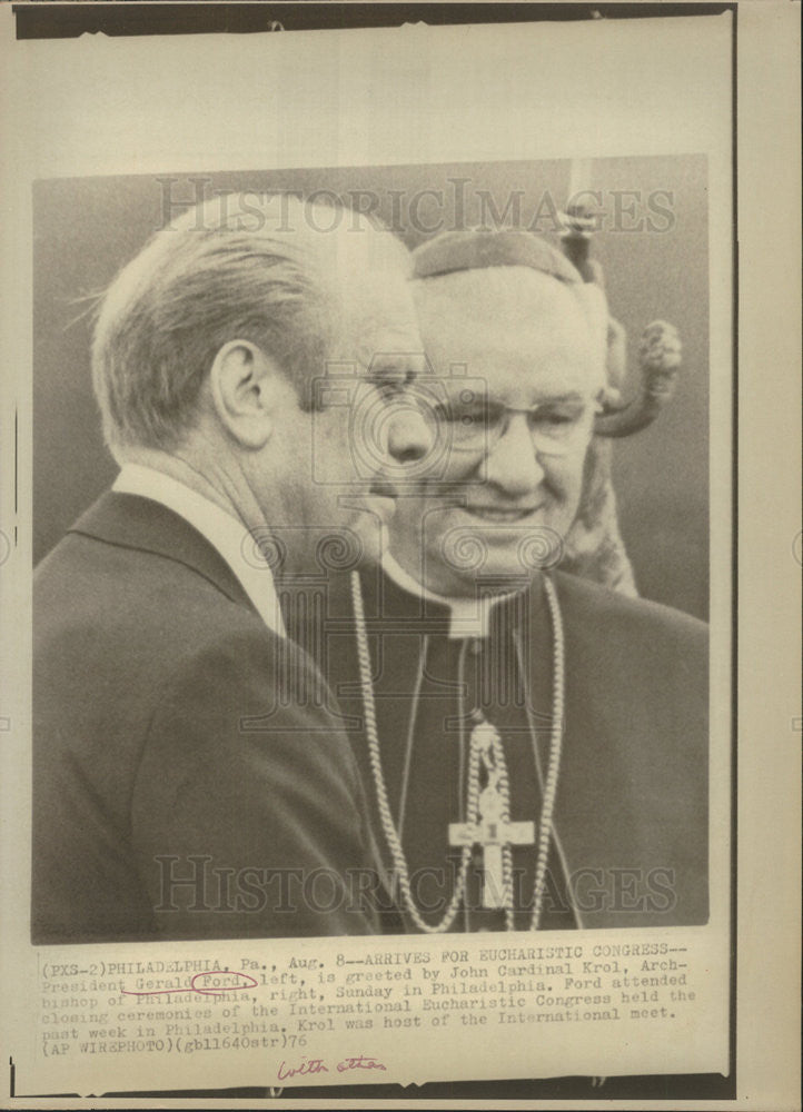 1976 Press Photo Gerald Ford Greeting John Cardinal Krol - Historic Images