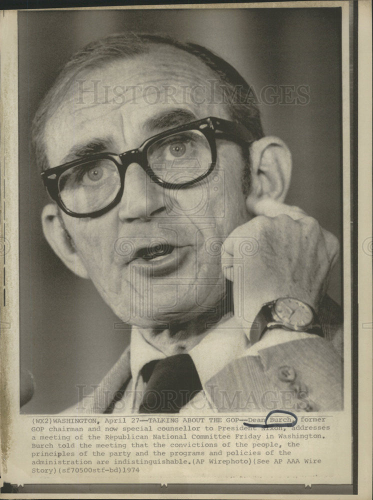 1974 Press Photo Dean Burch GOP Chairman - Historic Images