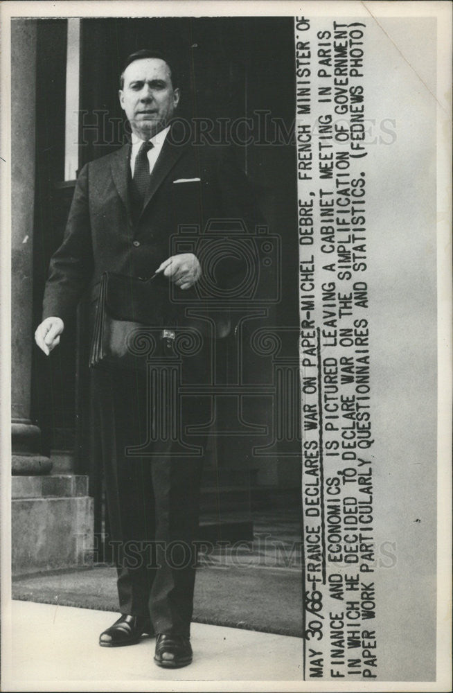 1966 Press Photo Michel Debre French Minister Finance Economics Picture Leave - Historic Images