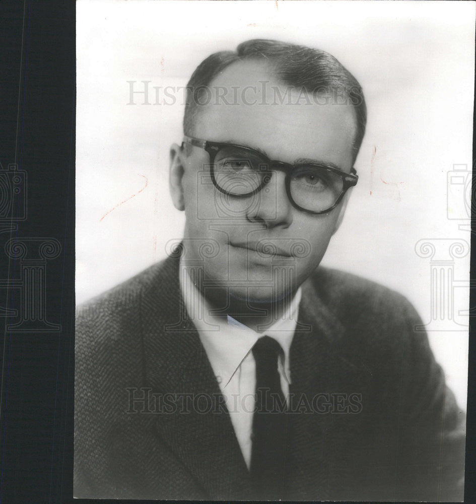 1967 Press Photo Columnist Dana Bullen Court Reporter for the Washington Star - Historic Images