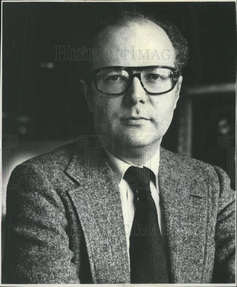 1977 Press Photo Alan Shestack Director designate Art Institute museum Chicago - Historic Images