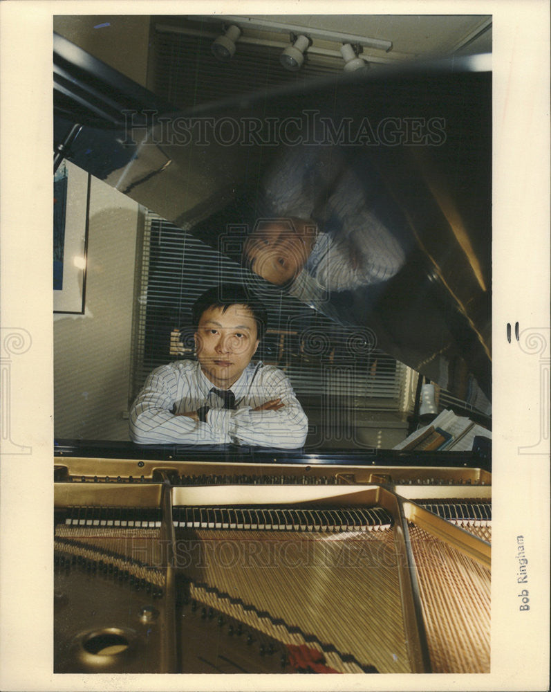 1990 Press Photo Sheng Lyric Opera composer Leonard Bernstein Andrew Porter - Historic Images