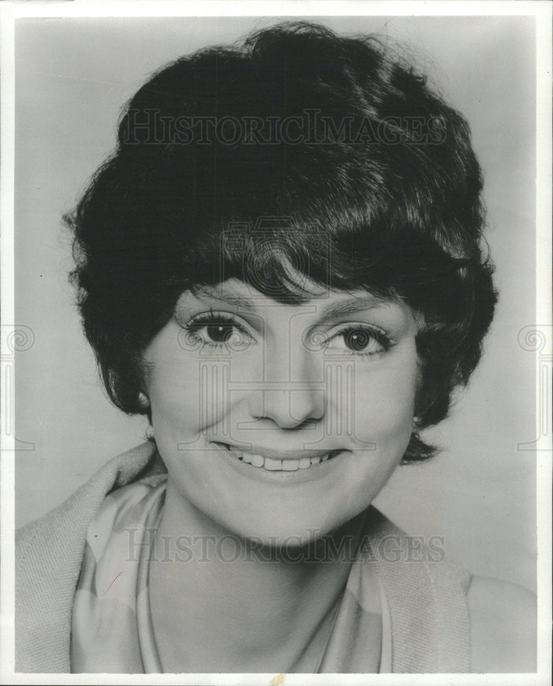 1971 Press Photo Carole Shelley Broadway star Odd Couple Gwendolyn Pigeon scene - Historic Images