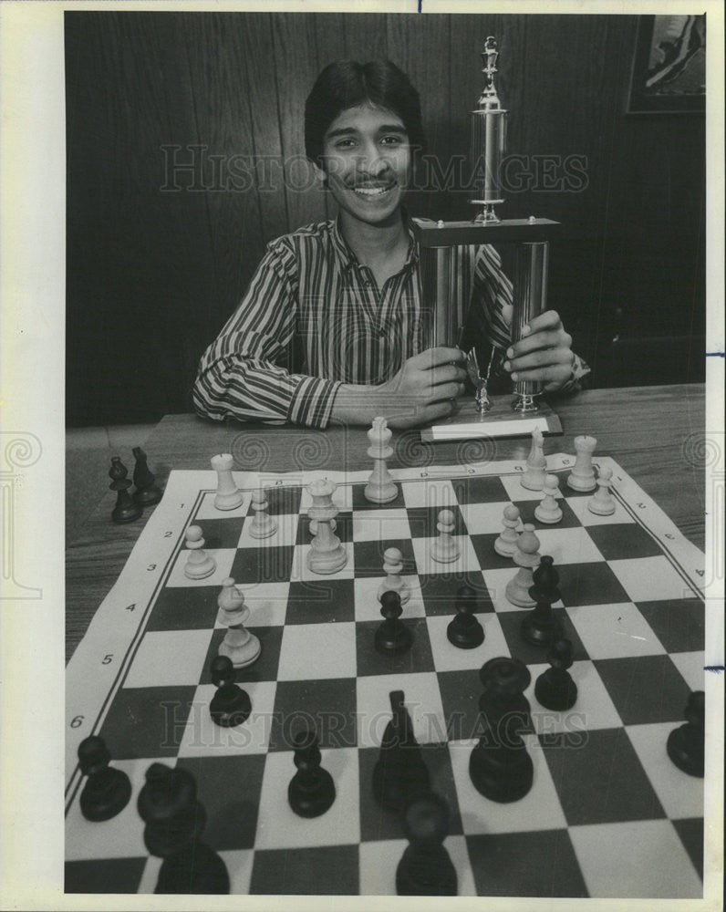 1986 Press Photo Rupesh Shah Chess National Champion High School South Holland - Historic Images