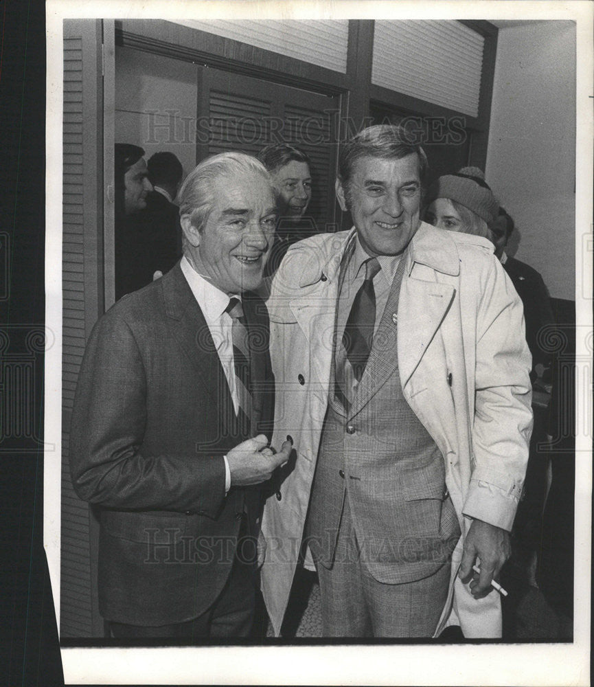 1971 Press Photo Howard miller Timothy Sheehan candidate slatemaker William - Historic Images