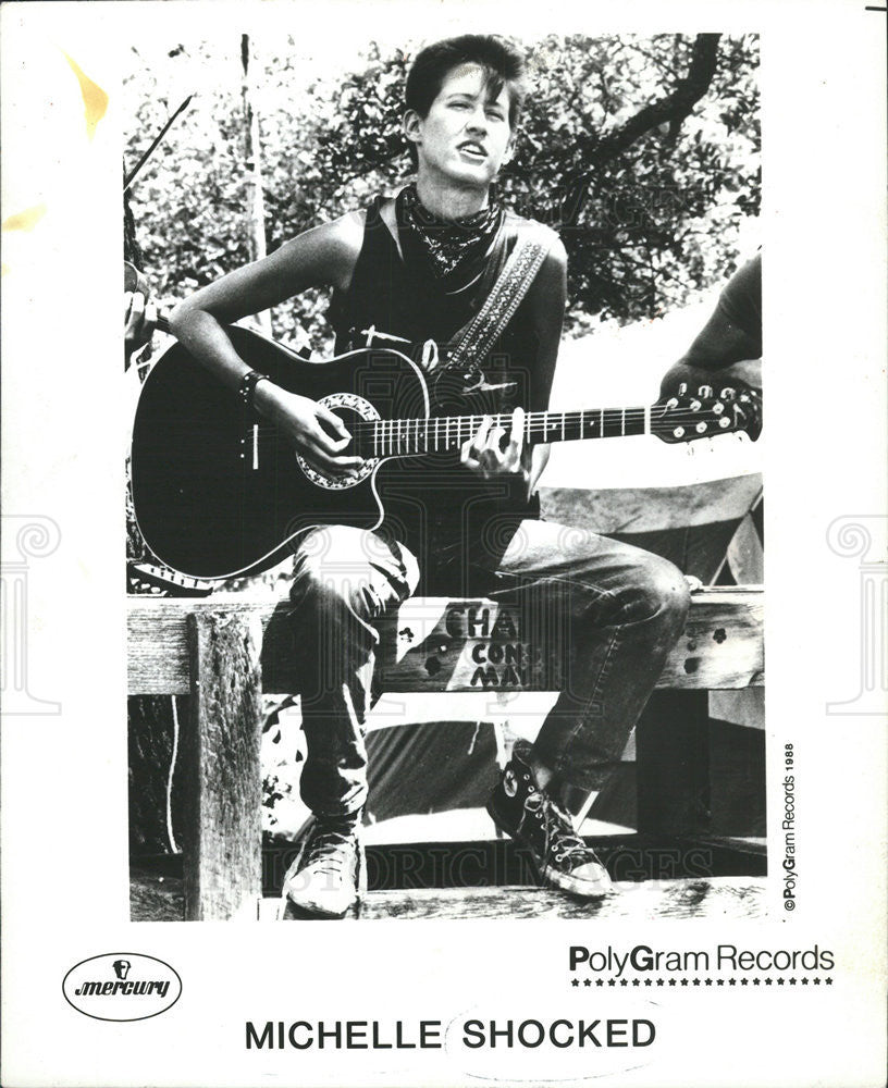 1989 Press Photo Michelle Shocked audience business artist Musician Guitar - Historic Images