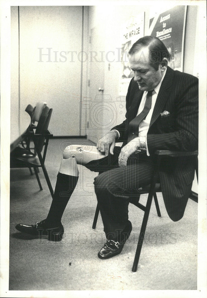 1980 Press Photo Developer William Barr car Joliet bomb leg Caroline House Book - Historic Images