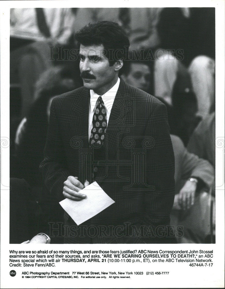 1996 Press Photo ABC News Correspondent Jon Stossel - Historic Images